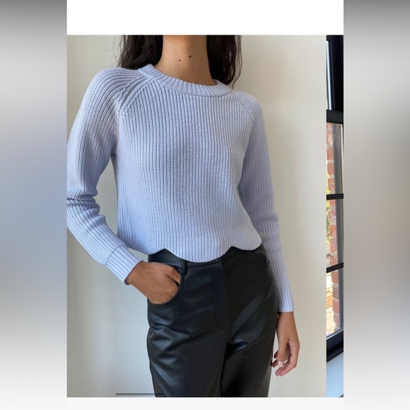 Scalloped Aritzia Sweater - Picture 3 of 3